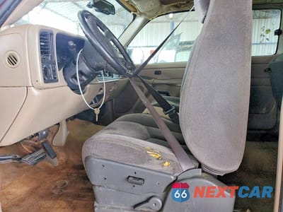 Zdjęcie 7 z 12 samochodu: 2004 GMC NEW SIERRA C1500 VIN:2GTEC19V541136538 - miniatura