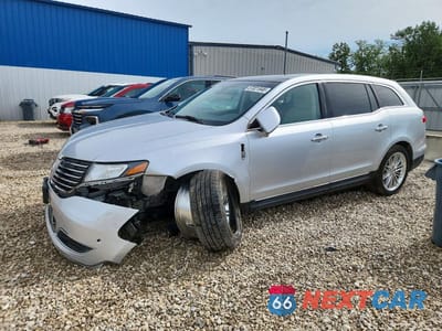 2018 LINCOLN MKT 2LMHJ5AT5JBL01708 - główne zdjęcie licytacji z USA - miniatura