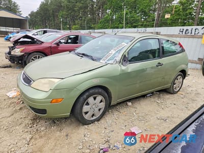 2007 FORD FOCUS ZX3 1FAFP31NX7W338763 - główne zdjęcie licytacji z USA - miniatura