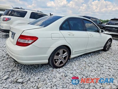 Trzecie zdjęcie samochodu z tyłu: 2011 MERCEDES-BENZ C VIN:WDDGF5EB9BR185531 - miniatura