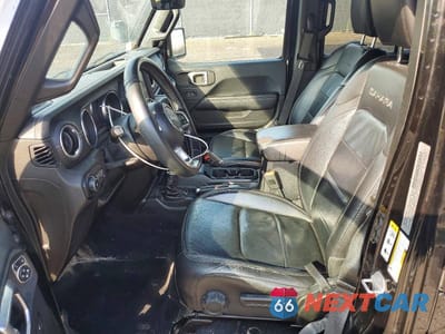 Zdjęcie 7 z 13 samochodu: 2018 JEEP WRANGLER UNLIMITED SAHARA VIN:1C4HJXEN3JW302393 - miniatura
