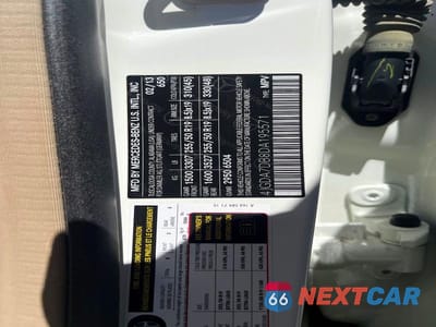 Zdjęcie 10 z 10 samochodu: 2013 MERCEDES-BENZ ML 550 4MATIC VIN:4JGDA7DB8DA195571 - miniatura