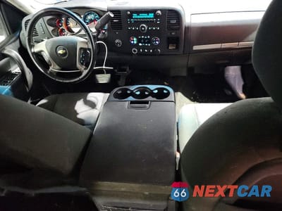 Zdjęcie 8 z 12 samochodu: 2012 CHEVROLET SILVERADO K1500 LT VIN:1GCRKSE7XCZ231667 - miniatura