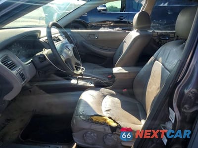 Zdjęcie 7 z 12 samochodu: 1999 HONDA ACCORD LX VIN:1HGCG5640XA061905 - miniatura