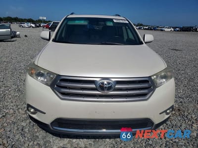 Piąte zdjęcie samochodu w środku: 2013 TOYOTA HIGHLANDER LIMITED VIN:5TDDK3EH0DS241006 - miniatura