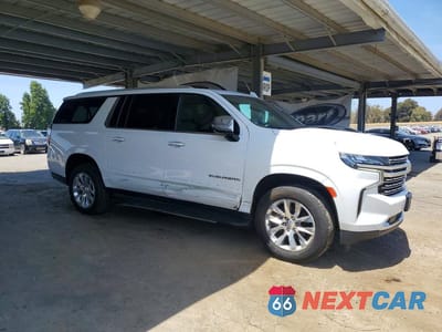 Czwarte zdjęcie samochodu z boku: 2023 CHEVROLET SUBURBAN K1500 PREMIER VIN:1GNSKFKDXPR389314 - miniatura