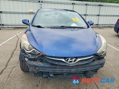 Piąte zdjęcie samochodu w środku: 2013 HYUNDAI ELANTRA GLS VIN:KMHDH4AE9DU557298 - miniatura
