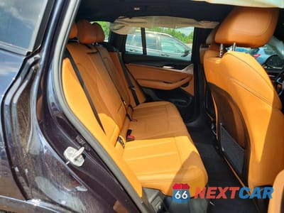 Zdjęcie 11 z 13 samochodu: 2022 BMW X3 XDRIVE30I VIN:5UX53DP07N9M46545 - miniatura