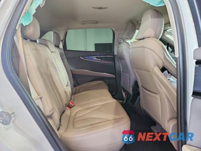 Zdjęcie 10 z 12 samochodu: 2022 LINCOLN NAUTILUS VIN:2LMPJ6J97NBL22233 - miniatura