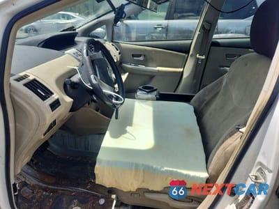 Zdjęcie 7 z 12 samochodu: 2012 TOYOTA PRIUS V THREE VIN:JTDZN3EU2C3176556 - miniatura
