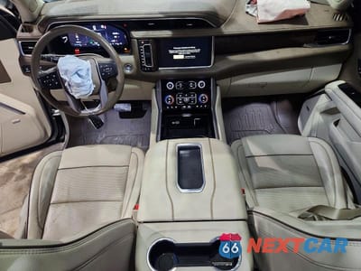 Zdjęcie 8 z 13 samochodu: 2023 GMC YUKON DENALI VIN:1GKS2DKL7PR171047 - miniatura