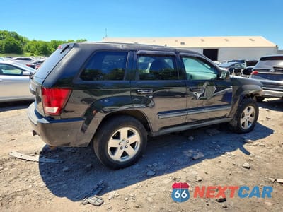 Trzecie zdjęcie samochodu z tyłu: 2008 JEEP GRAND CHEROKEE LAREDO VIN:1J8GS48KX8C210937 - miniatura