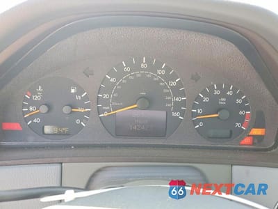 Zdjęcie 9 z 12 samochodu: 2000 MERCEDES-BENZ E 430 VIN:WDBJF70JXYA985643 - miniatura