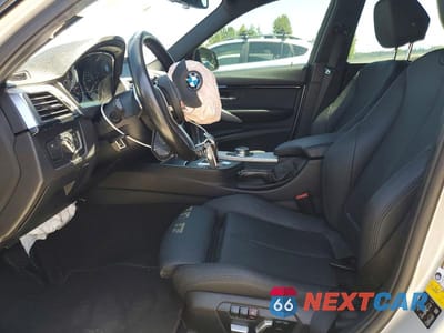 Zdjęcie 7 z 13 samochodu: 2018 BMW 330 XI VIN:WBA8D9G53JNU66620 - miniatura