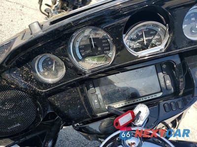 Zdjęcie 7 z 10 samochodu: 2017 HARLEY-DAVIDSON FLHTK ULTRA LIMITED VIN:1HD1KED18HB684647 - miniatura