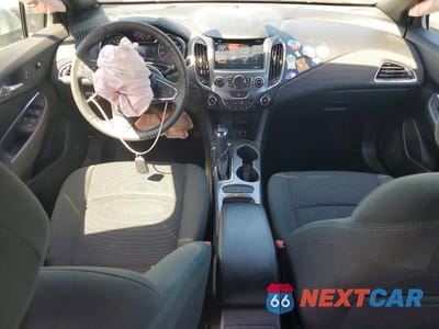 Zdjęcie 8 z 12 samochodu: 2017 CHEVROLET CRUZE LT VIN:3G1BE6SM3HS512247 - miniatura