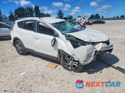 Czwarte zdjęcie samochodu z boku: 2016 TOYOTA RAV4 LE VIN:JTMBFREV0GJ083854 - miniatura