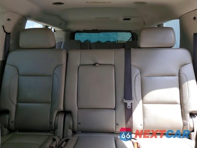 Zdjęcie 10 z 13 samochodu: 2018 CHEVROLET SUBURBAN C1500 LT VIN:1GNSCHKC5JR371326 - miniatura