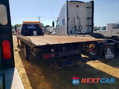 Drugie zdjęcie samochodu z przodu: 2005 FORD F650 SUPER DUTY VIN:3FRNF65F35V202482 - miniatura
