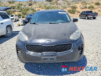 Piąte zdjęcie samochodu w środku: 2017 KIA SPORTAGE LX VIN:KNDPMCAC5H7257882 - miniatura