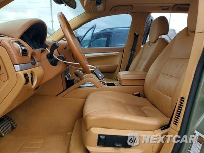 Zdjęcie 7 z 12 samochodu: 2010 PORSCHE CAYENNE VIN:WP1AA2APXALA06511 - miniatura