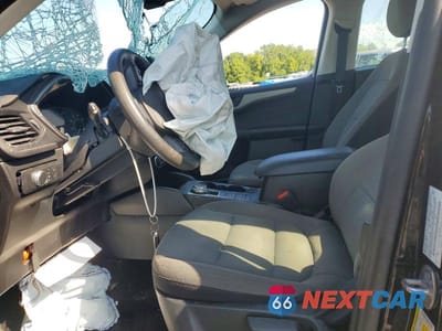 Zdjęcie 7 z 13 samochodu: 2022 FORD ESCAPE S VIN:1FMCU0F65NUB57144 - miniatura