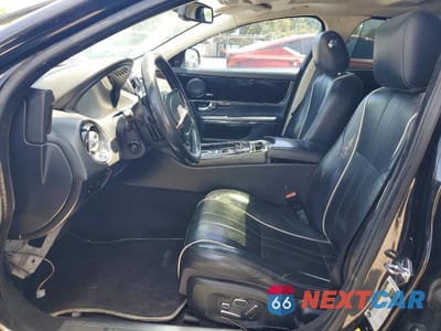 Zdjęcie 7 z 12 samochodu: 2011 JAGUAR XJL VIN:SAJWA2GB1BLV21337 - miniatura