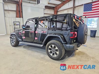 Drugie zdjęcie samochodu z przodu: 2021 JEEP WRANGLER UNLIMITED SAHARA VIN:1C4HJXEN8MW776117 - miniatura