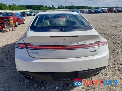 Zdjęcie 6 z 12 samochodu: 2016 LINCOLN MKZ VIN:3LN6L2J96GR615572 - miniatura