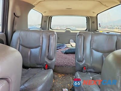 Zdjęcie 10 z 13 samochodu: 2003 GMC YUKON XL C1500 VIN:3GKEC16T53G250438 - miniatura
