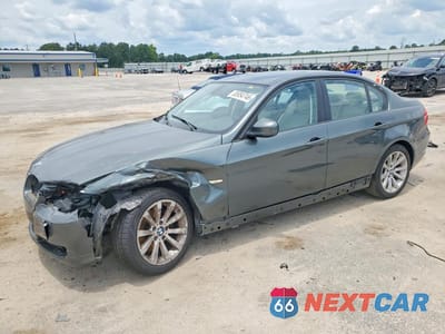 2011 BMW 328 I WBAPH7C58BE680465 - główne zdjęcie licytacji z USA - miniatura