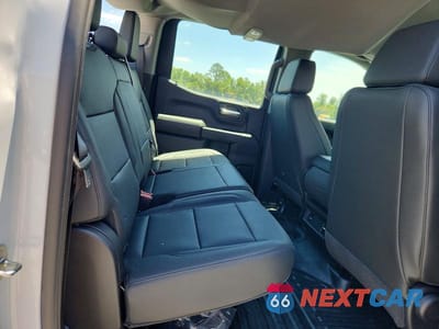 Zdjęcie 10 z 13 samochodu: 2026 CHEVROLET SILVERADO K1500 VIN:3GCPKAEK0TG328625 - miniatura