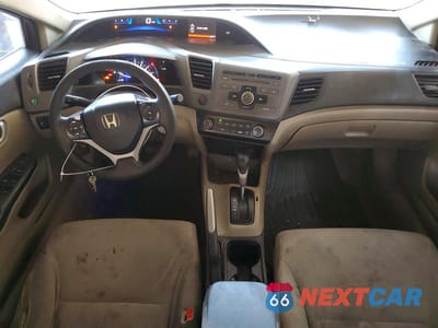 Zdjęcie 8 z 12 samochodu: 2012 HONDA CIVIC LX VIN:2HGFB2F50CH531588 - miniatura
