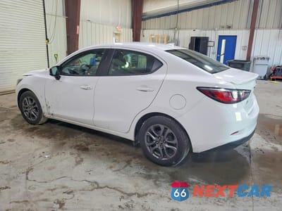 Drugie zdjęcie samochodu z przodu: 2019 TOYOTA YARIS LE VIN:3MYDLBYV1KY524353 - miniatura