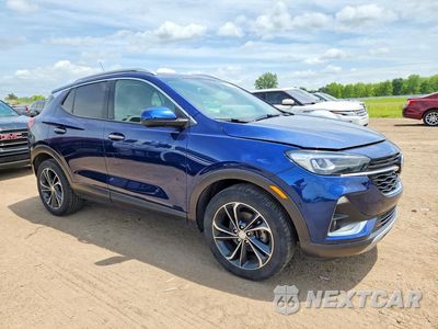 Czwarte zdjęcie samochodu z boku: 2022 BUICK ENCORE GX ESSENCE VIN:KL4MMFSL8NB106315 - miniatura