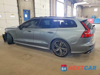 Drugie zdjęcie samochodu z przodu: 2020 VOLVO V60 T5 R-DESIGN VIN:YV1102EM9L2370510 - miniatura