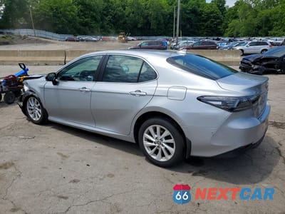 Drugie zdjęcie samochodu z przodu: 2022 TOYOTA CAMRY LE VIN:4T1C11BK5NU055795 - miniatura