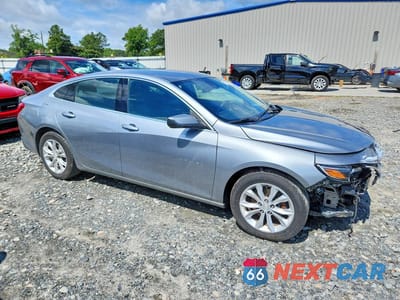 Czwarte zdjęcie samochodu z boku: 2023 CHEVROLET MALIBU LT VIN:1G1ZD5ST8PF212158 - miniatura