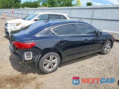 Trzecie zdjęcie samochodu z tyłu: 2013 ACURA ILX 20 VIN:19VDE1F37DE000609 - miniatura