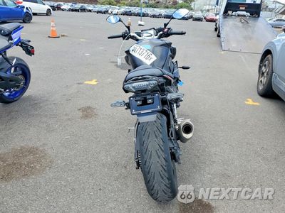 Czwarte zdjęcie samochodu z boku: 2020 YAMAHA MT-10 VIN:JYARN48E2LA003251 - miniatura