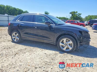 Czwarte zdjęcie samochodu z boku: 2021 AUDI Q3 PREMIUM 40 VIN:WA1AUCF34M1074947 - miniatura