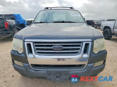 Piąte zdjęcie samochodu w środku: 2010 FORD EXPLORER SPORT TRAC XLT VIN:1FMEU3BE9AUA31368 - miniatura
