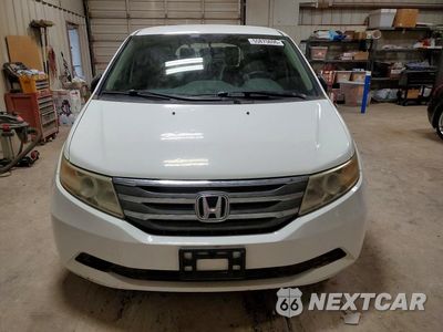 Piąte zdjęcie samochodu w środku: 2013 HONDA ODYSSEY LX VIN:5FNRL5H20DB019253 - miniatura