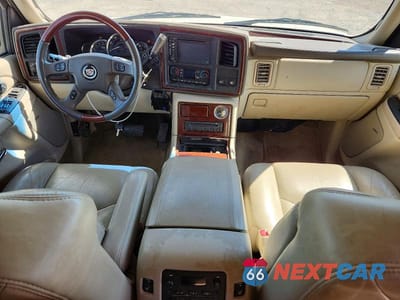 Zdjęcie 8 z 13 samochodu: 2005 CADILLAC ESCALADE LUXURY VIN:1GYEK63N15R235434 - miniatura