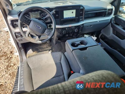 Zdjęcie 8 z 12 samochodu: 2025 FORD F350 SUPER DUTY VIN:1FT8W3DT6SEC97983 - miniatura