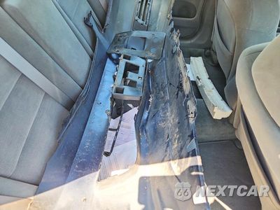 Zdjęcie 12 z 13 samochodu: 2006 HONDA ACCORD LX VIN:1HGCM66316A051534 - miniatura