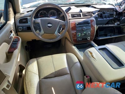 Zdjęcie 8 z 12 samochodu: 2009 CHEVROLET SILVERADO C1500 LTZ VIN:3GCEC33069G246828 - miniatura