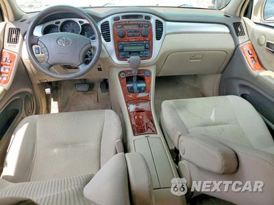 Zdjęcie 8 z 13 samochodu: 2005 TOYOTA HIGHLANDER VIN:JTEDP21A450051939 - miniatura