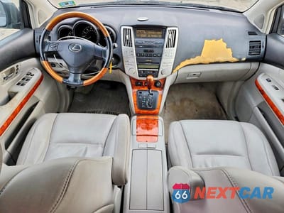 Zdjęcie 8 z 13 samochodu: 2005 LEXUS RX 330 VIN:2T2HA31U35C069910 - miniatura