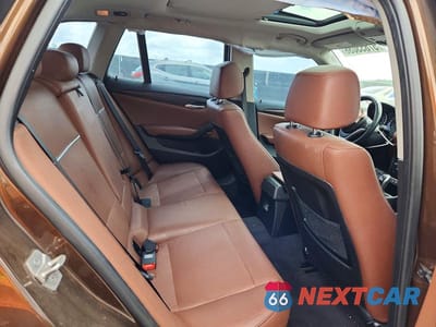 Zdjęcie 10 z 13 samochodu: 2015 BMW X1 SDRIVE28I VIN:WBAVM1C55FV318485 - miniatura